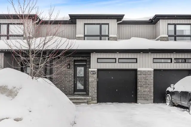 For Rent: 3 Bedroom Townhouse in Morris Village