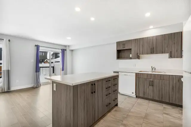 For Rent: 3 Bedroom Townhouse in Morris Village - Photo 4