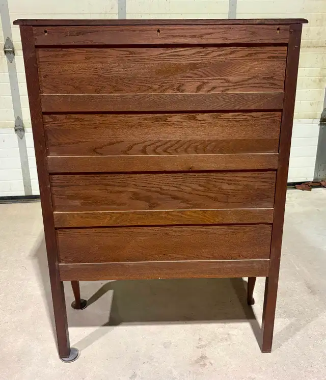Vintage Oak China Cabinet With Decorative Fretwork (c.1920s) - Photo 5