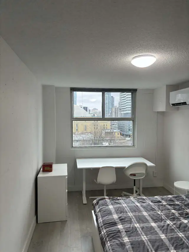 Sublet: Private Bedroom in 3-Bedroom Unit @ Avant Toronto