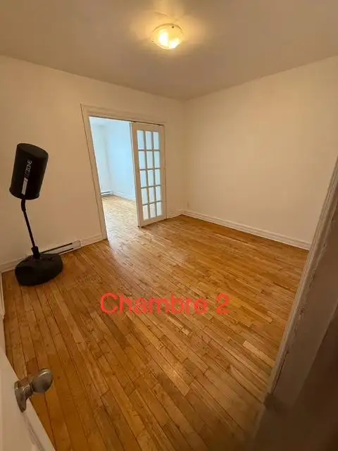 6 ½ à louer métro Préfontaine - Photo 2