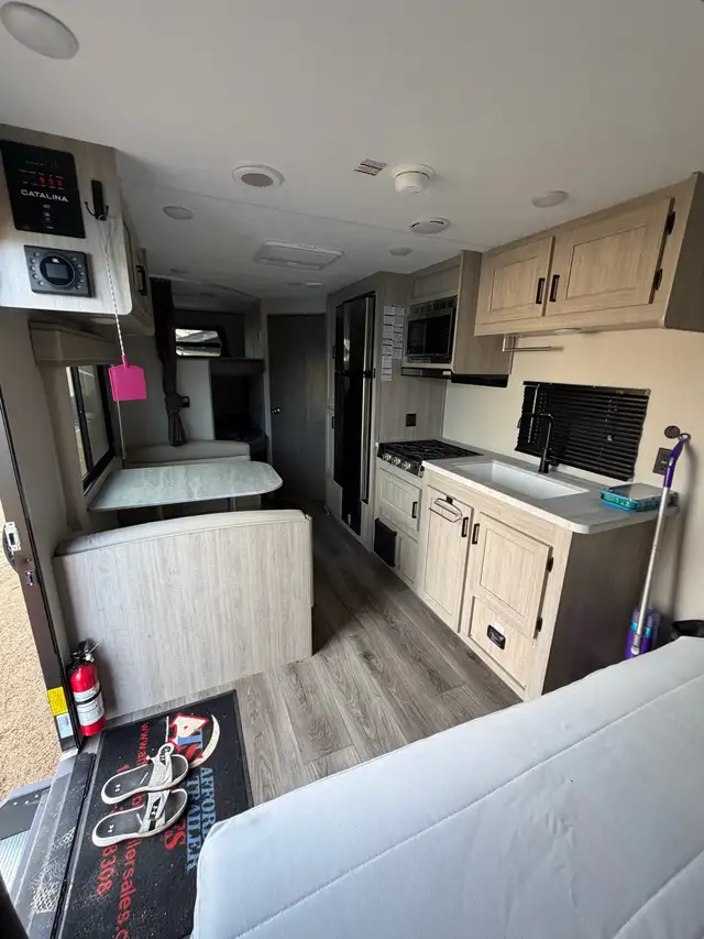 2025 Catalina coachmen  211-bh - Photo 7