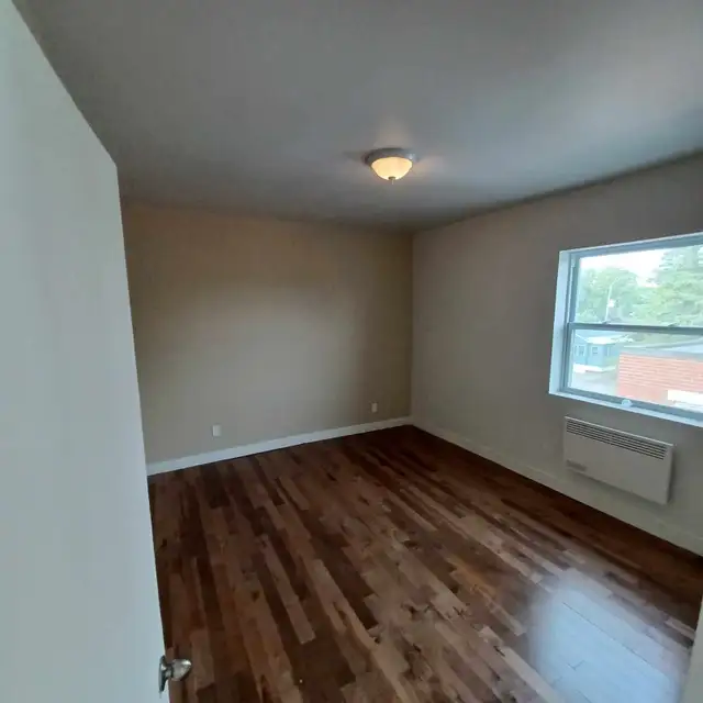 3 1/2 à louer dans Ville-Émard pour juillet - Photo 4