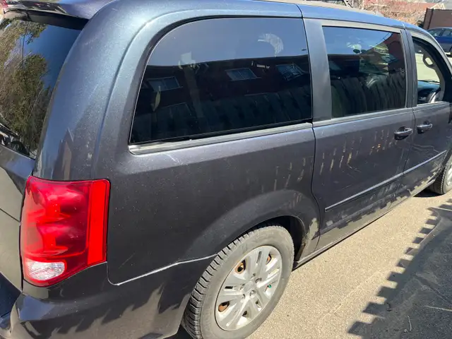 Dodge caravan xle - Photo 2