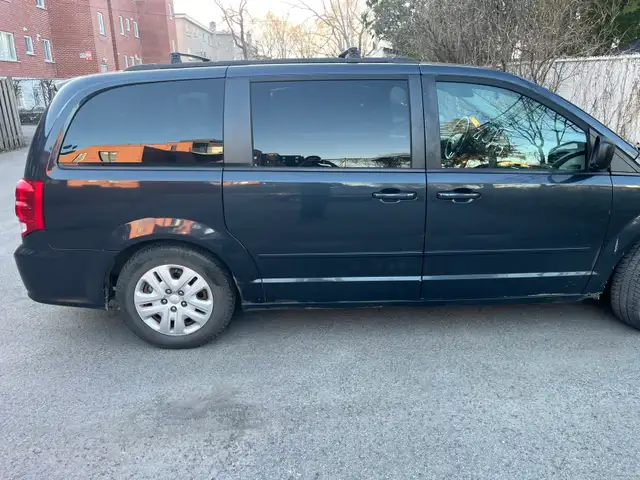 Dodge caravan xle - Photo 5