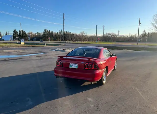 1994 ford mustang - Photo 4