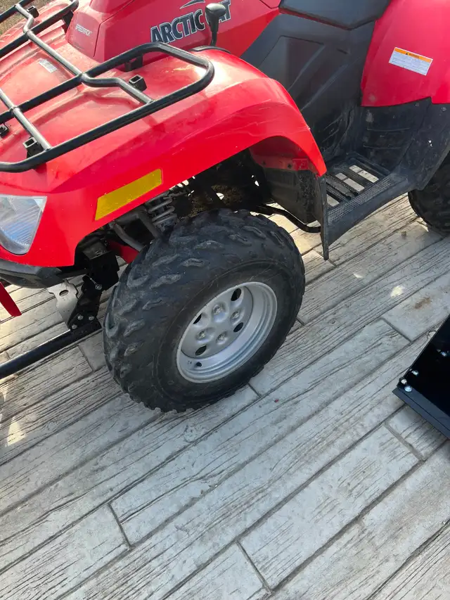 2008 Arctic cat automatic 4x4 ATV and accessories - Photo 5