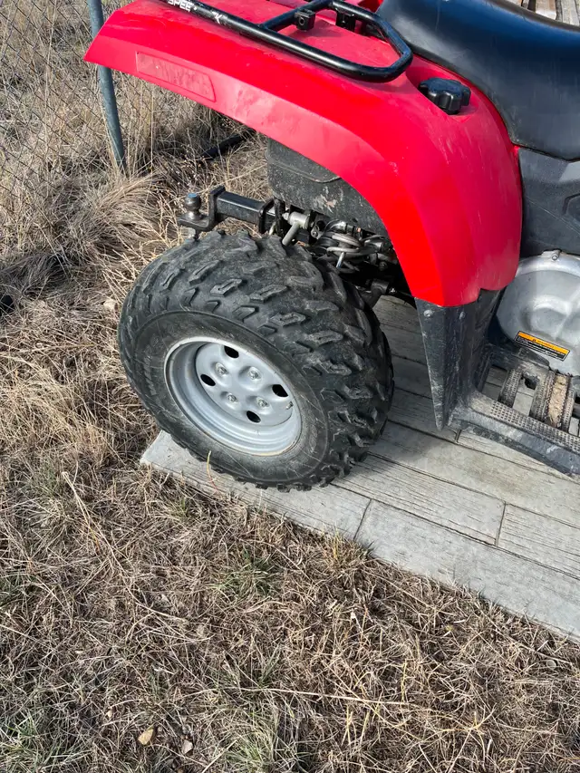 2008 Arctic cat automatic 4x4 ATV and accessories - Photo 7