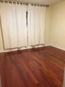 Spacious room in house for rent in Mississauga available in May - Photo 5