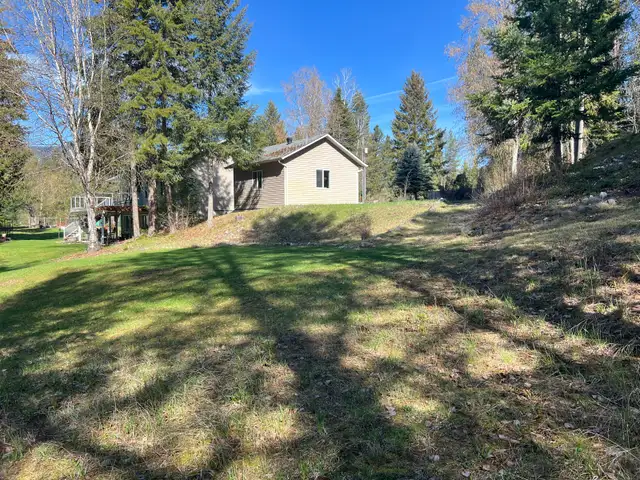 River front house for sale on 7 subdivable acres. - Photo 4