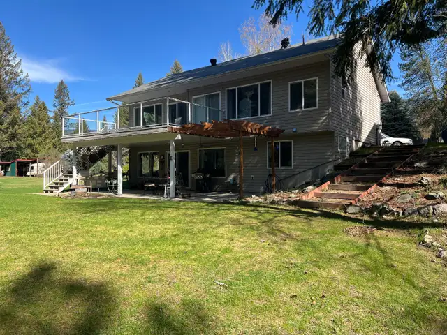 River front house for sale on 7 subdivable acres. - Photo 5