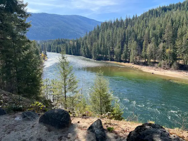 River front house for sale on 7 subdivable acres. - Photo 7