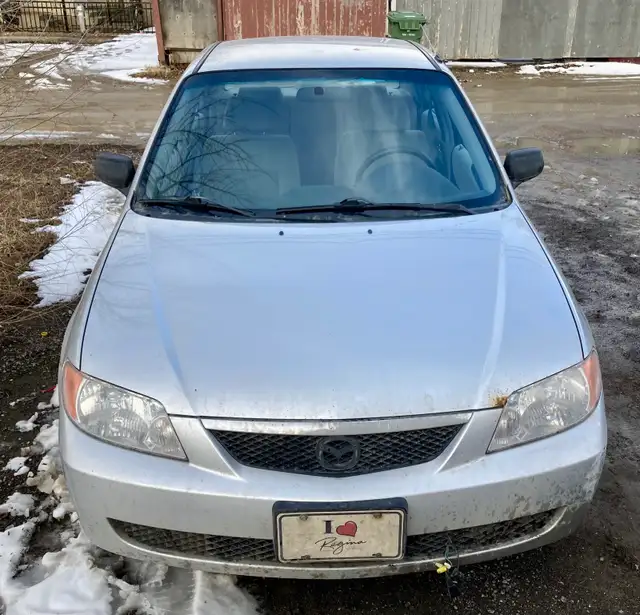 2002 Manual Mazda Protege SE - Photo 2