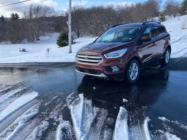 2018 Ford Escape - Photo 2
