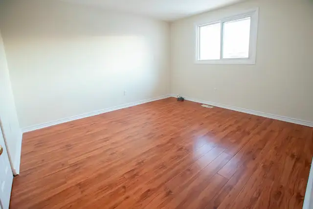 JULY 1 - WEST END CONDO, PARKING, LAUNDRY, BACKYARD - Photo 3