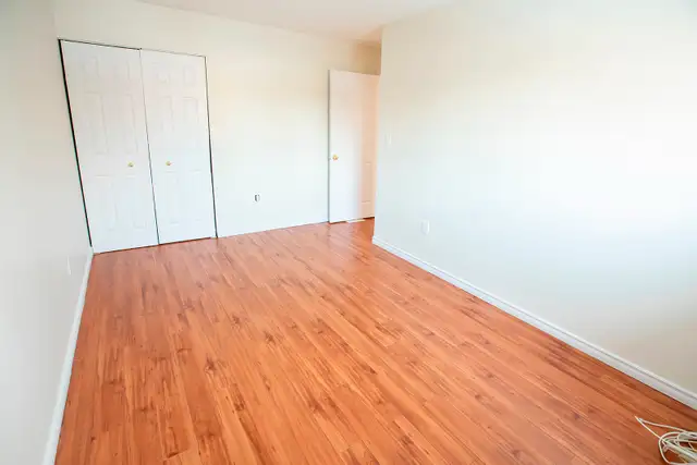 JULY 1 - WEST END CONDO, PARKING, LAUNDRY, BACKYARD - Photo 6