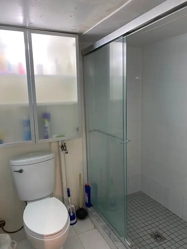 Cozy room in eastyork available from May 1st,$700/month - Photo 5