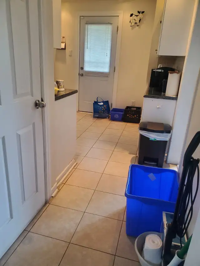 Room for rent near Dougall, and Giles - Photo 5