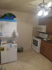 3 - Private Rooms Available in South Walkerville area in Windsor - Photo 9