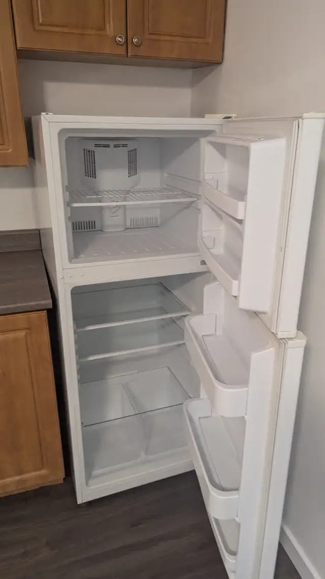 GRAND Studio à 2 pas de l'UQO - Photo 4