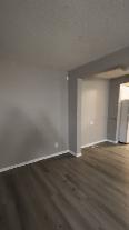 3 Beds 1.5 Baths Townhouse  (2-Storey) - AVAILABLE NOW - Photo 6