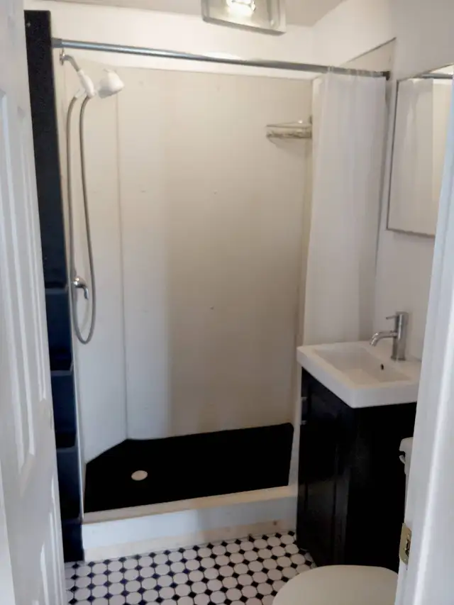 4 1/2 dans la Petite-Italie | 4 1/2 in Little Italy - Photo 8