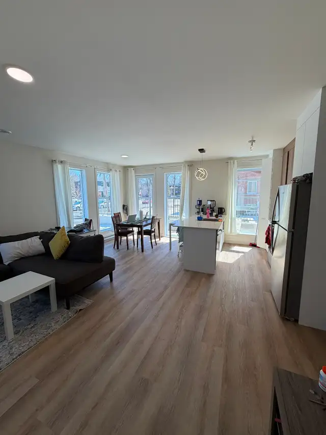 2-BEDROOM IN DORVAL - NEW CONSTUCTION - PETS WELCOME - Photo 3