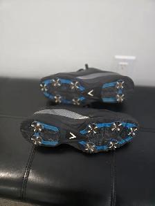 Golf shoes