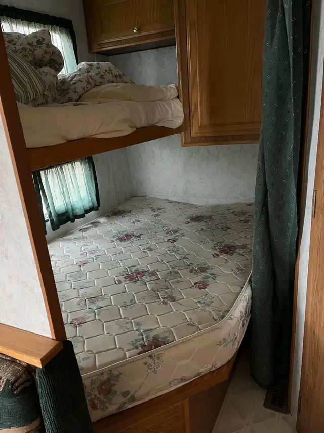 1999 Vanguard 5th wheel 25.8 - Photo 7