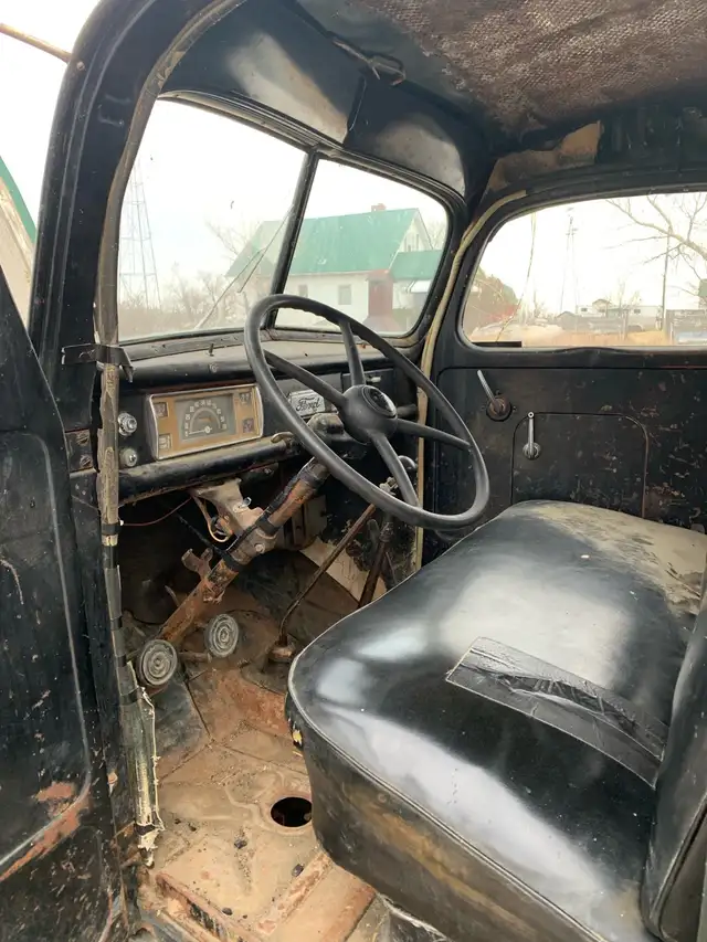 1941 Ford Two Ton - Photo 6