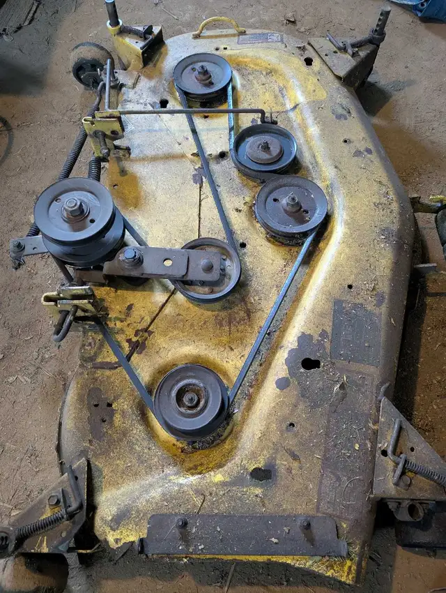 Looking for 2 John Deere decks - Photo 2