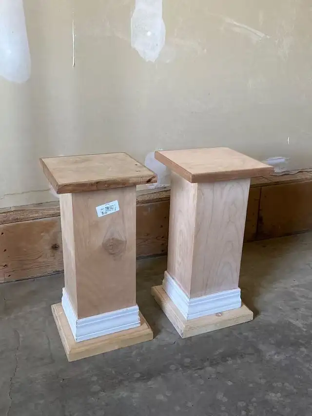 Wooden planter stand X 2 - for DIY