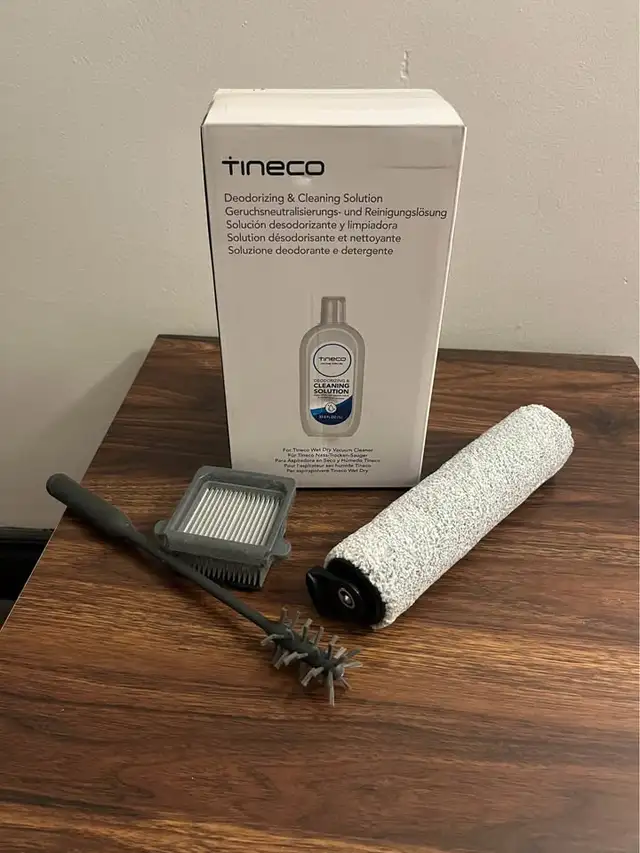 Moving Sale - Tineco Floor One S3 Wet Dry Vacuum - Photo 2