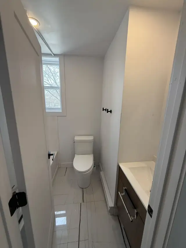 Appartement de 3 chambres et 1 salle de bain (Cession de bail) - Photo 8