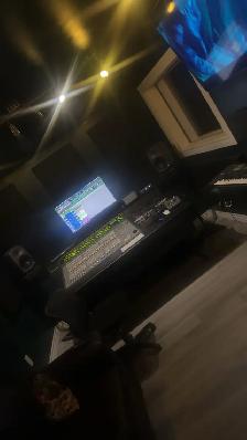 Professional Recording Studio – Recording, Mixing & Mastering (M