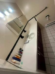One room in a two-bedroom apartment in downtown Gatineau Hall, a - Photo 5