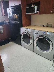 One room in a two-bedroom apartment in downtown Gatineau Hall, a - Photo 9