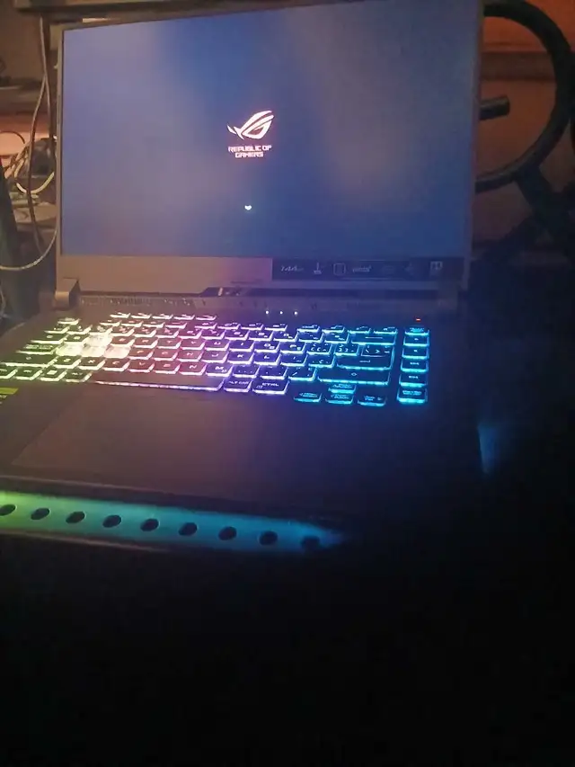 Asus rog stryx laptop