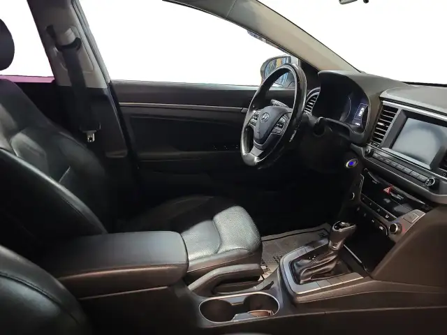 2018 Hyundai Elantra GLS - Photo 16