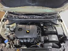 2018 Hyundai Elantra GLS - Photo 19