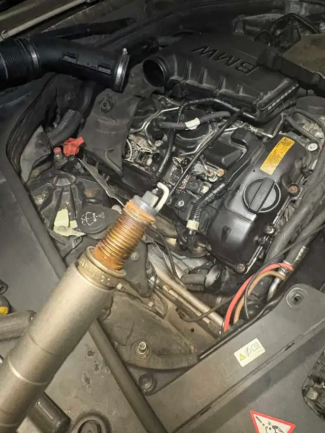 mechanic repairs - Photo 8