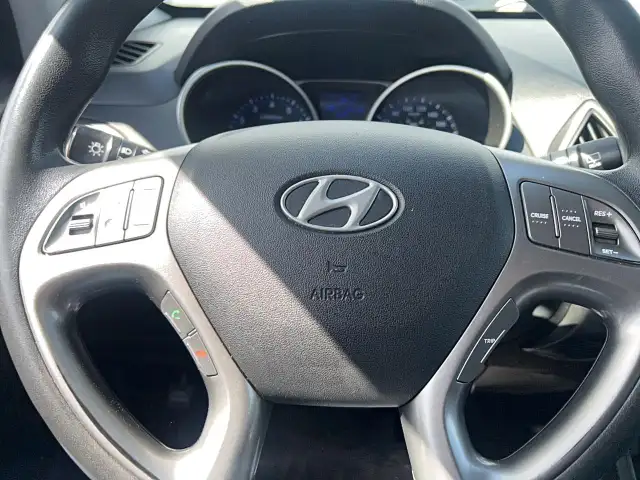 2015 Hyundai Tucson GL - Photo 14