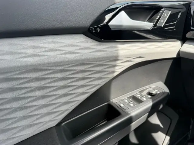 2022 VOLKSWAGEN TAOS S 4MOTION - Photo 18