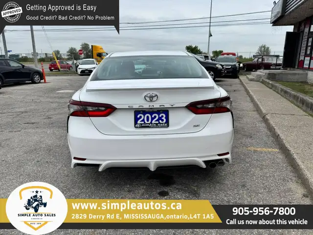 2023 Toyota Camry SE Auto - Photo 11