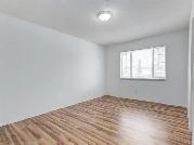 4-Bedroom, 3-Bath 2-Storey Walkout Basement House with Garage - Photo 10