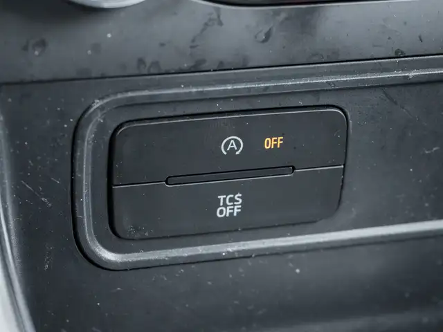 2018 Ford EcoSport SE ONE OWNER | NO ACCIDENT | LOW MILEAGE | NE - Photo 17