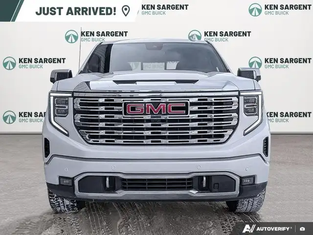 2025 GMC Sierra 1500 - Photo 2