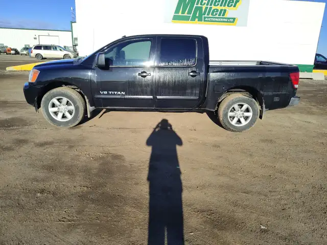 2015 Nissan Titan - Photo 5