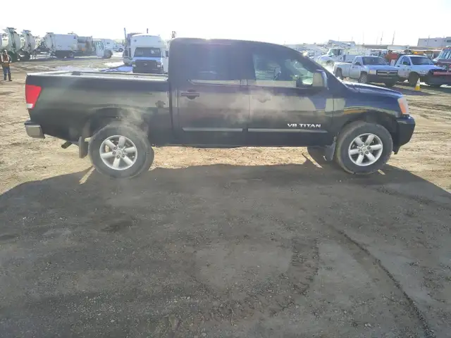 2015 Nissan Titan - Photo 7
