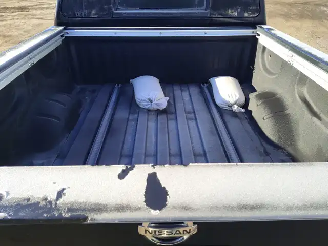 2015 Nissan Titan - Photo 15